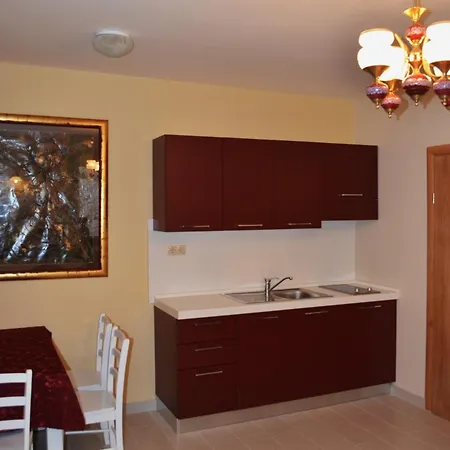 Tragurium & Salona تروغير