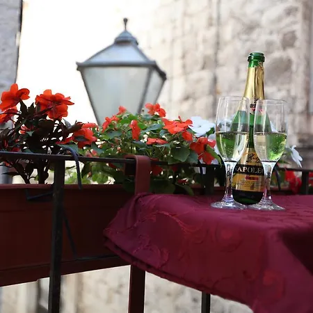 Daire Tragurium & Salona Trogir