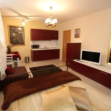 Daire Tragurium & Salona Trogir